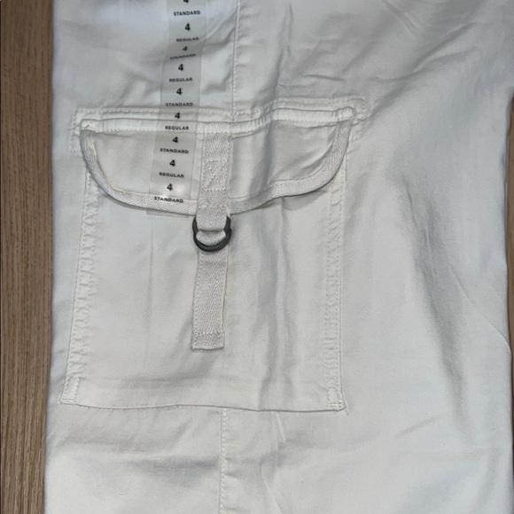 NWT - American Eagle Outfitters Light Beige Cargo Pants - Picture 11 of 12